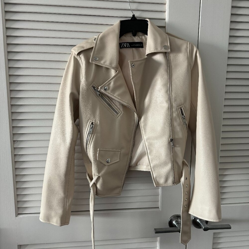 FAUX LEATHER JACKET ZARA NEW condition